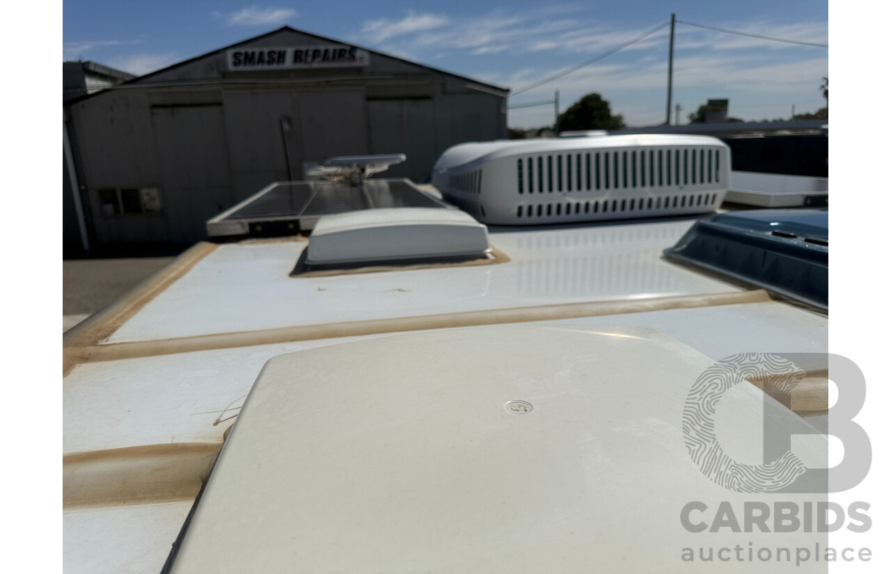 2024 MALIBU FAMILY MINI 2 BUNK 17FT SINGLE AXLE CARAVAN - WHITE/BLACK