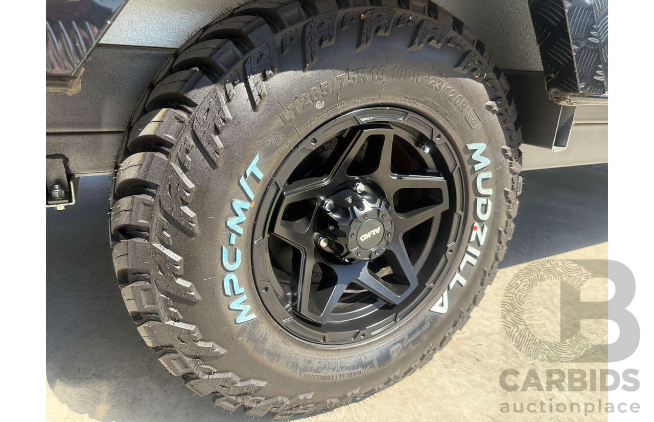 2024 MALIBU FAMILY MINI 2 BUNK 17FT SINGLE AXLE CARAVAN - WHITE/BLACK