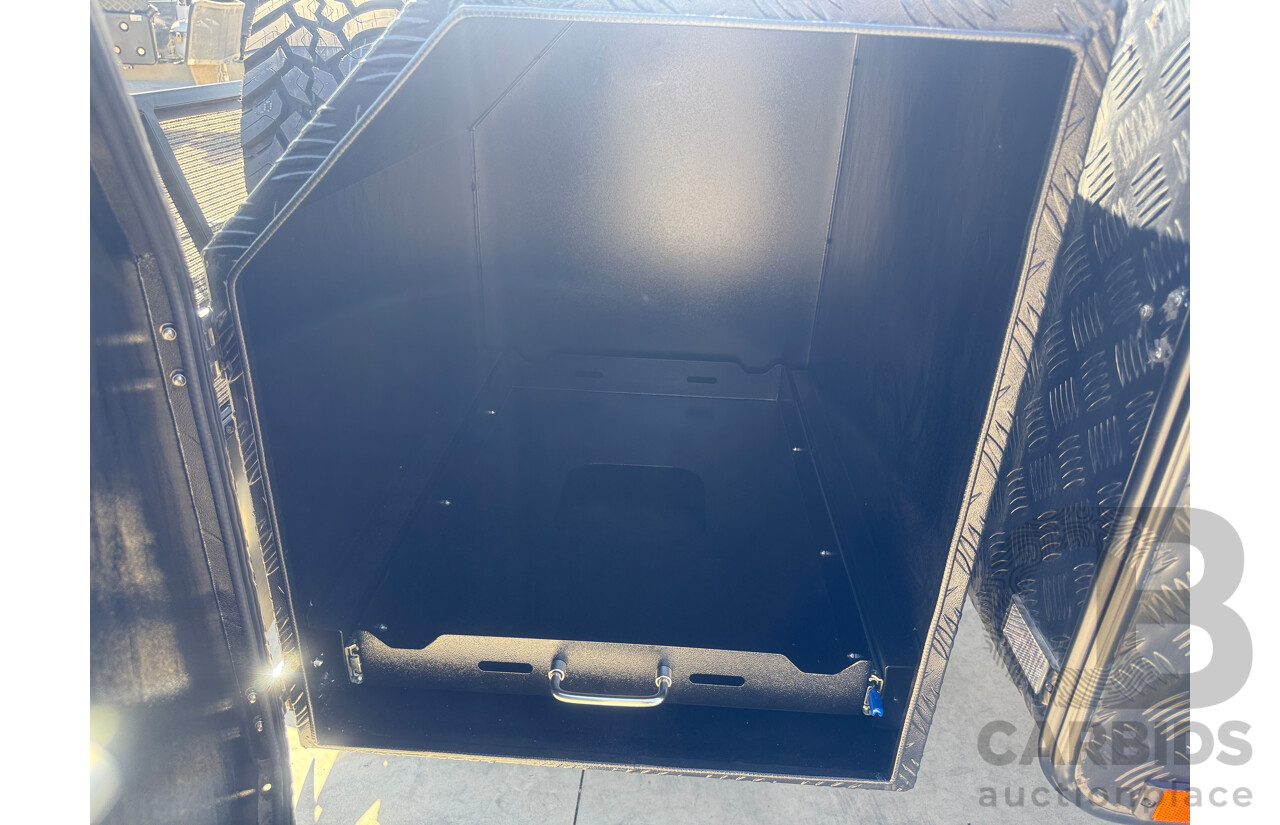 2024 MALIBU FAMILY MINI 2 BUNK 17FT SINGLE AXLE CARAVAN - WHITE/BLACK