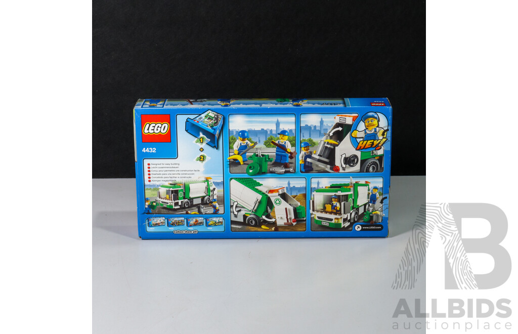 Lego City Garbage Truck 4432, Discontinued , Brand New in Box