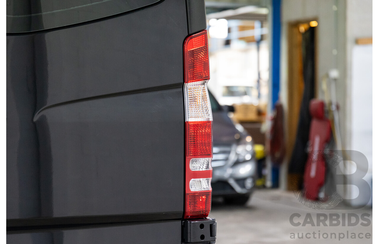 06/2018 Mercedes-Benz Sprinter 313CDI VS30 MWB (RWD) 907 2d Van Obsidian Black Metallic Twin Turbo Diesel 2.1L
