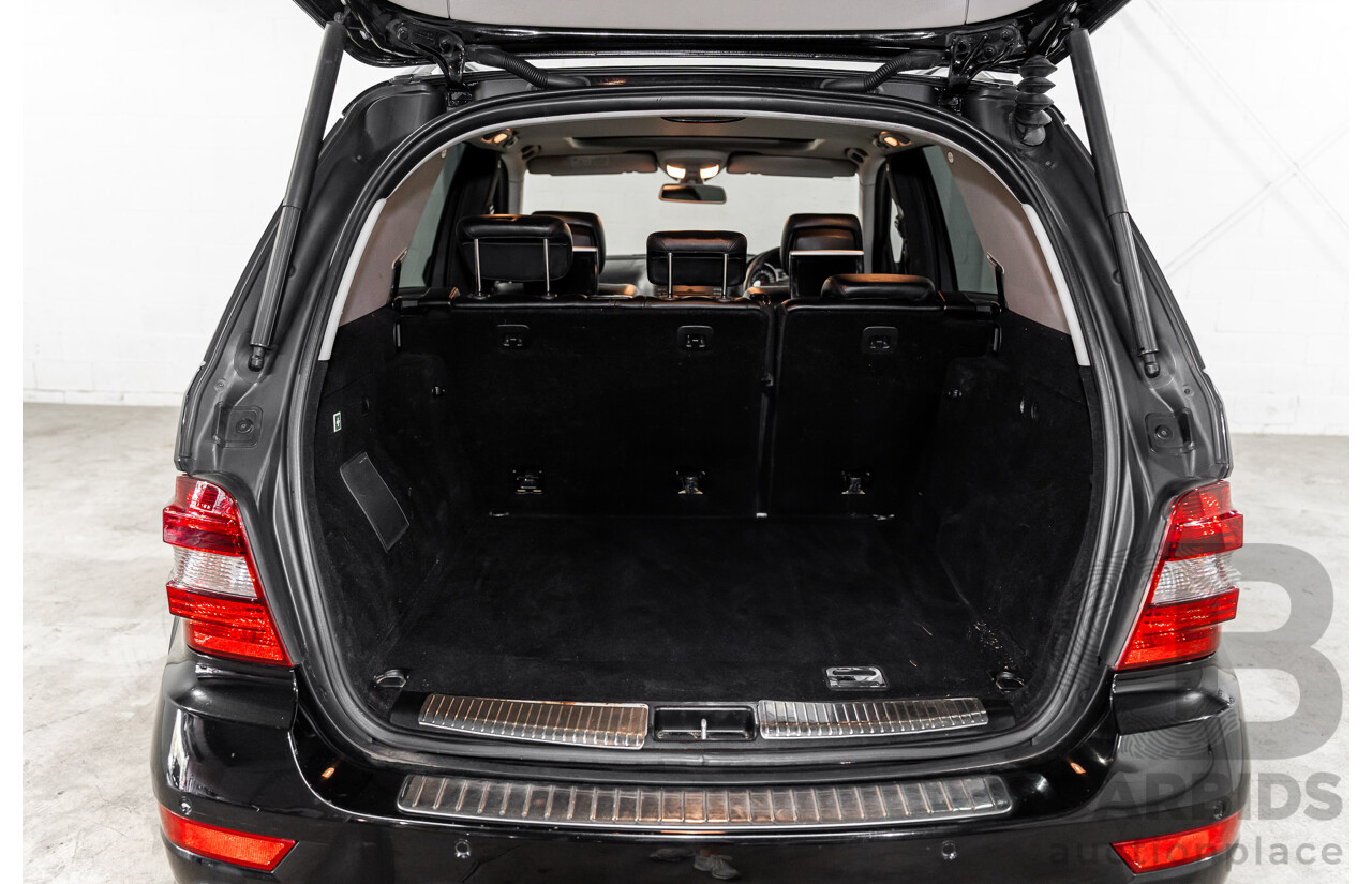 11/2008 Mercedes-Benz ML 63 AMG (4x4) W164 MY09 4d Wagon Obsidian Black Metalllic V8 6.2L