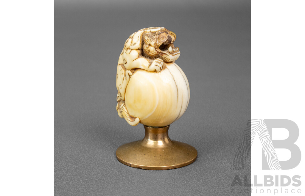 Vintage Chinese Ivory Foo Dog Seal