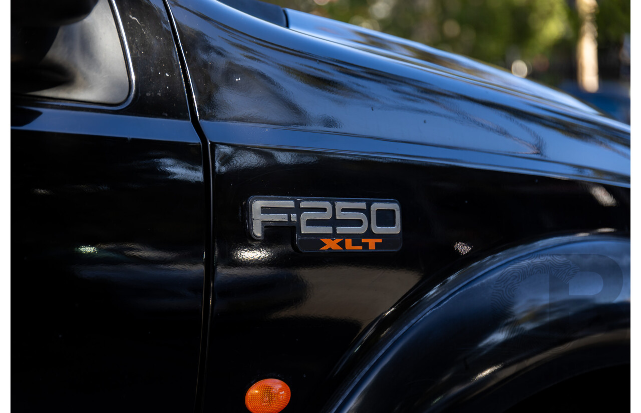 7/2005 Ford F250 XLT (4x4) RN Crew Cab P/Up Ebony Black Turbo Diesel Powerstroke V8 7.3L