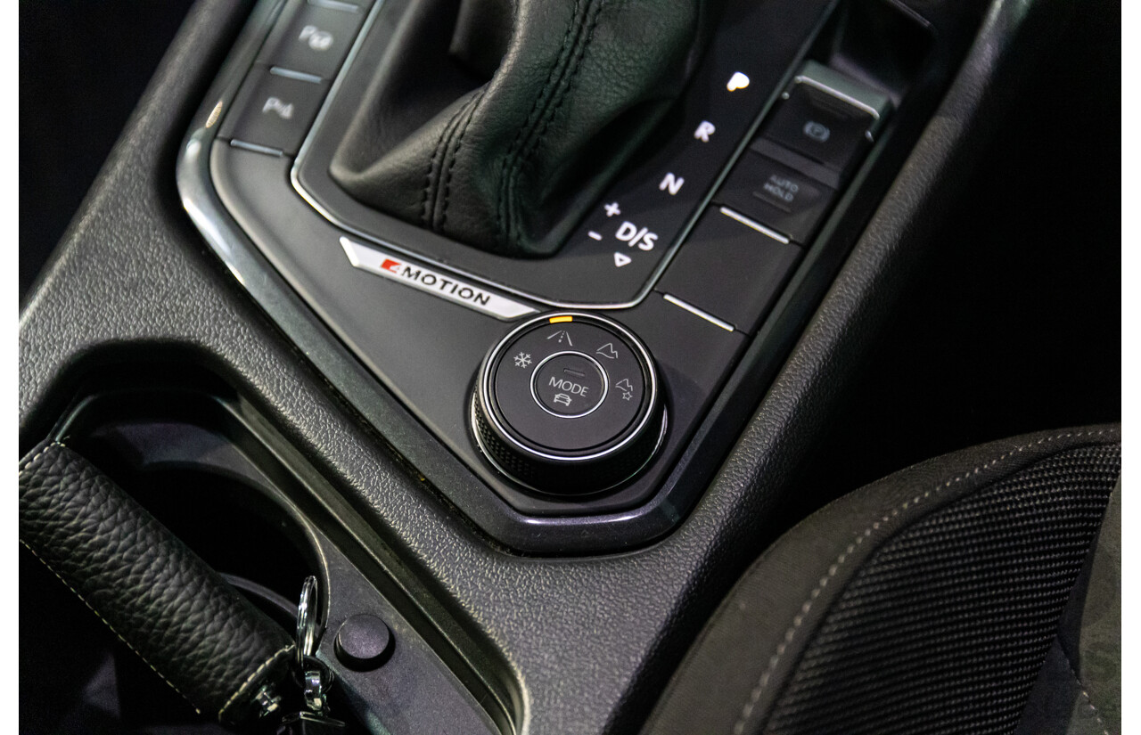 02/2018 Volkswagen Tiguan 162 TSI Sportline (AWD) 5NA MY18 4d Wagon Ruby Red Metallic Turbo 2.0L