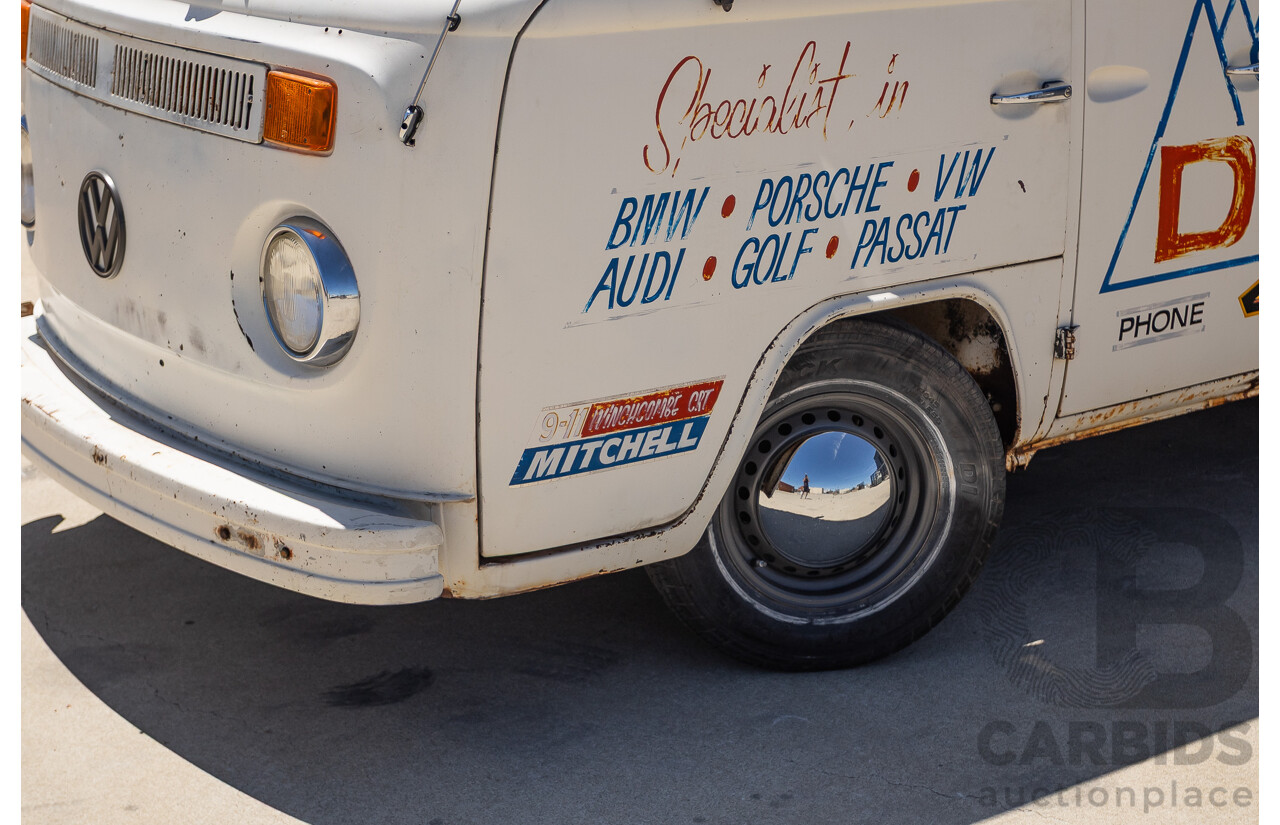 9/1975 Volkswagen Kombi Transporter Type 2 2d Crew Cab Utility White 1.8L
