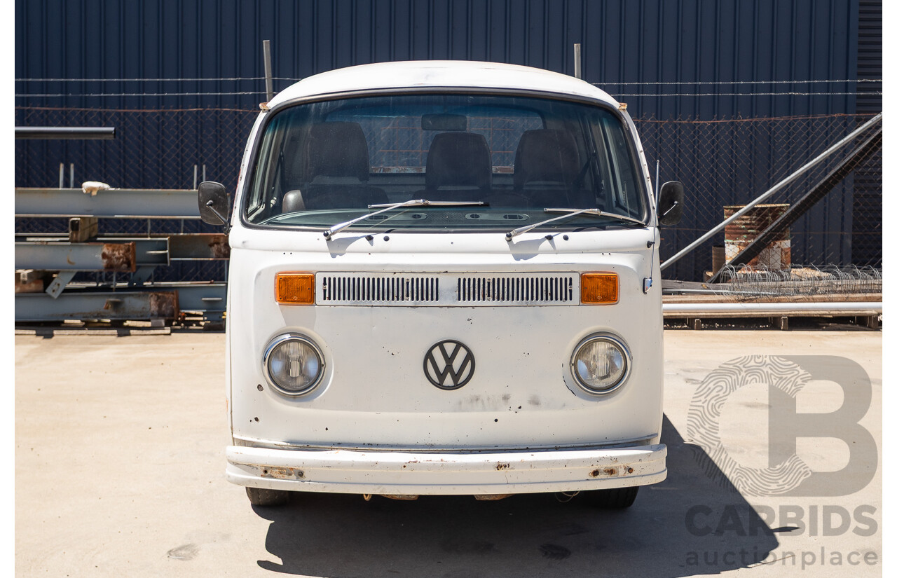 9/1975 Volkswagen Kombi Transporter Type 2 2d Crew Cab Utility White 1.8L