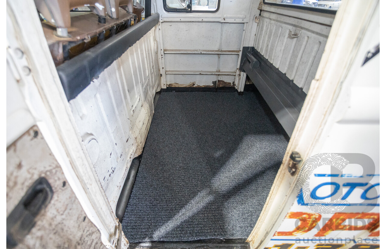 9/1975 Volkswagen Kombi Transporter Type 2 2d Crew Cab Utility White 1.8L