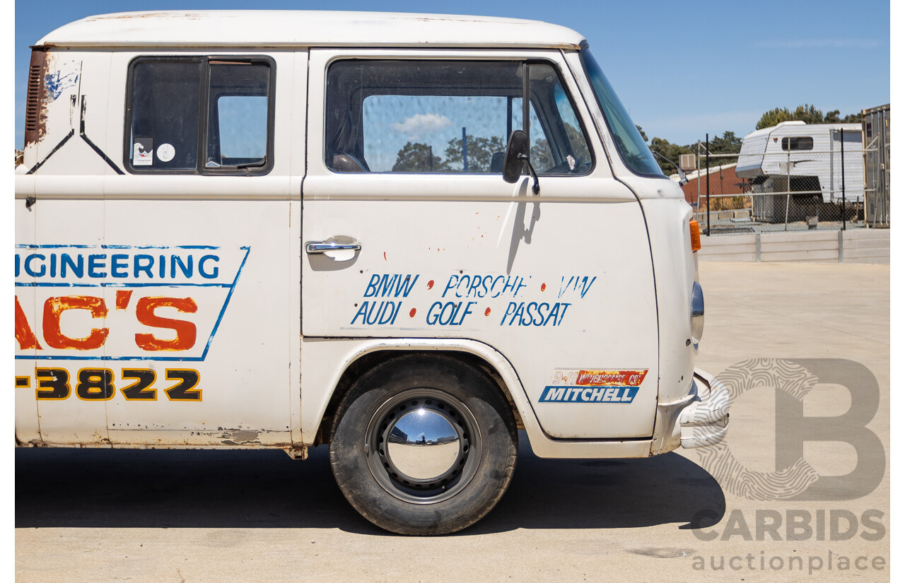 9/1975 Volkswagen Kombi Transporter Type 2 2d Crew Cab Utility White 1.8L