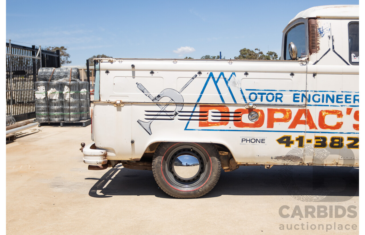 9/1975 Volkswagen Kombi Transporter Type 2 2d Crew Cab Utility White 1.8L