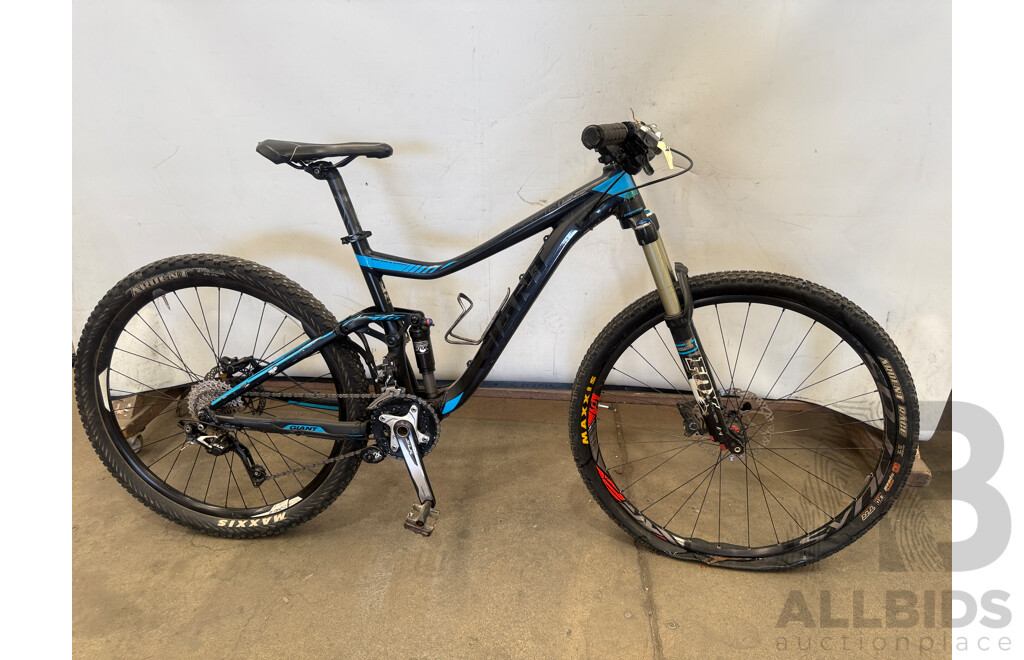 17 Inch Giant Trance Front & Rear Suspension Mountain Bike