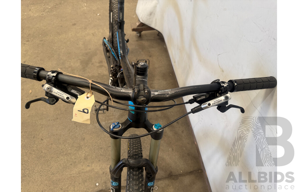 17 Inch Giant Trance Front & Rear Suspension Mountain Bike