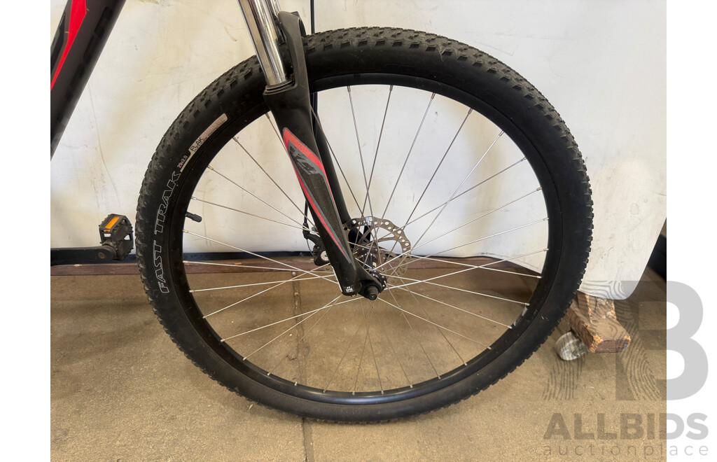 16 Inch Specialized Hard Rock Front Suspension Mountain Bike