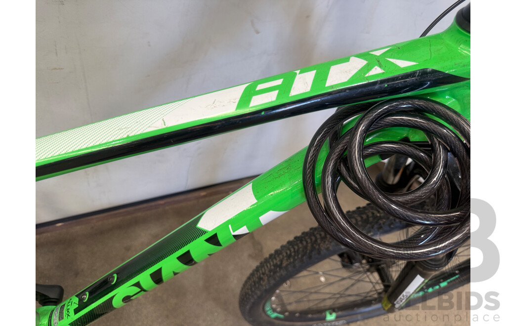 17 Inch Giant ATX Front Suspension Mountain Bike