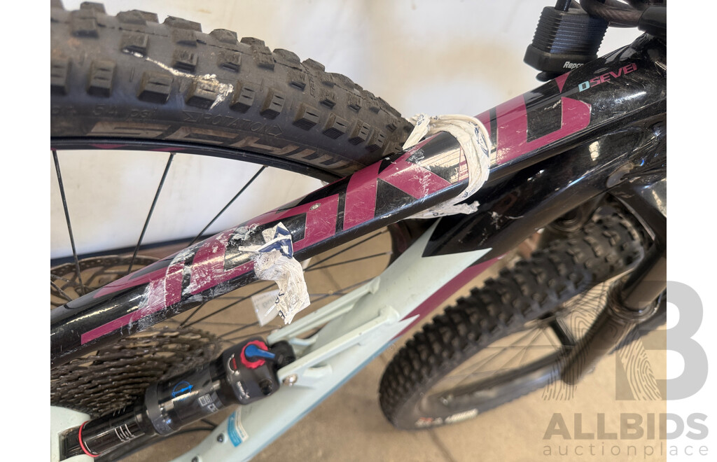 22 Inch Polygon Siskic Front & Rear Suspension Mountain Bike