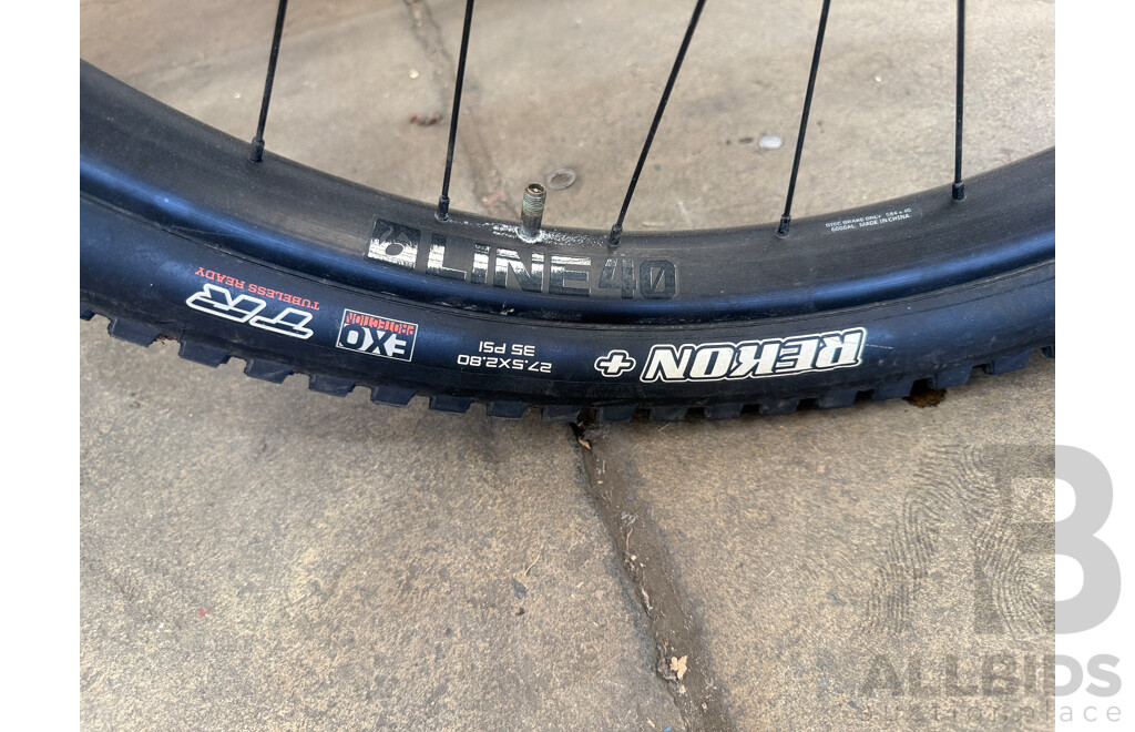 22 Inch Polygon Siskic Front & Rear Suspension Mountain Bike