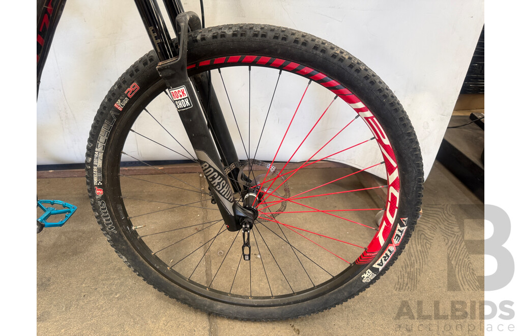 17 Inch Specialized S Front & Rear Suspension Mountain Bike