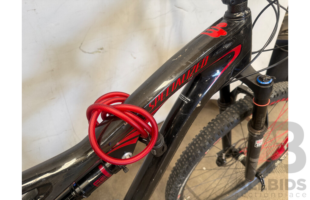 17 Inch Specialized S Front & Rear Suspension Mountain Bike