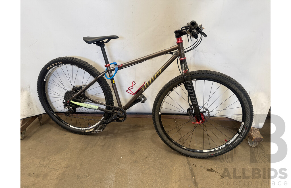 17 Inch Niner 853 Front Suspension Mountain Bike