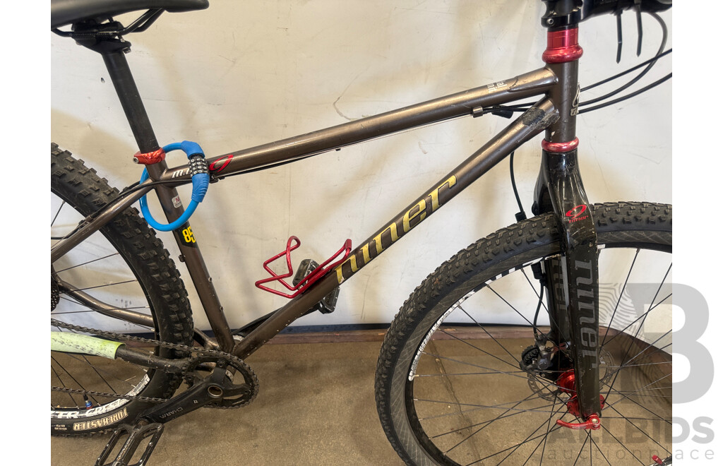 17 Inch Niner 853 Front Suspension Mountain Bike