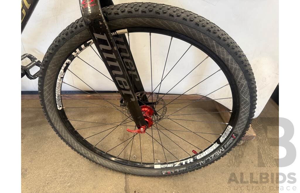 17 Inch Niner 853 Front Suspension Mountain Bike