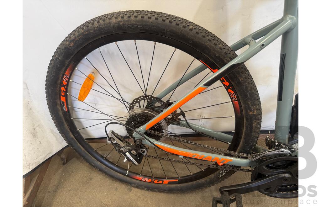 20 Inch Giant at Front Suspension Mountain Bike