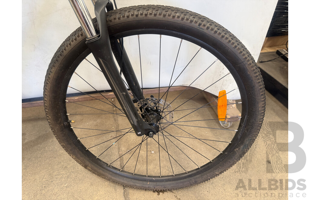 20 Inch Merida Big 9 Front Suspension Mountain Bike