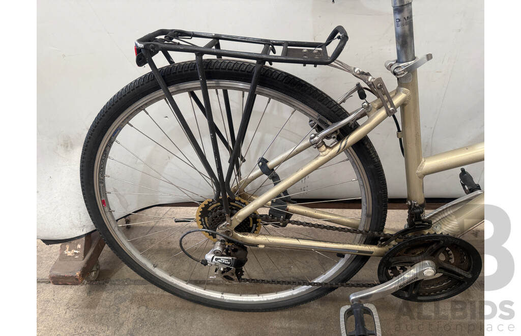 17.5 Inch Avanti Discovery Street Cruiser Bike