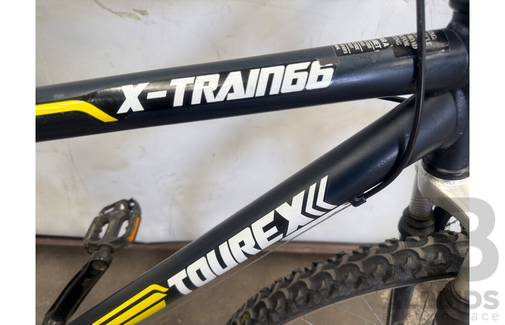 18 Inch Giant Tourex X-Train66 Front Suspension Mountain Bike