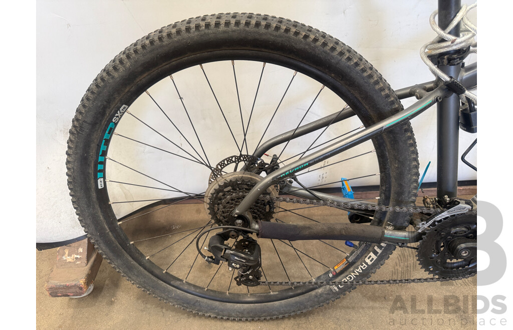 15 Inch Fuji Nevada Front Suspension Mountain Bike