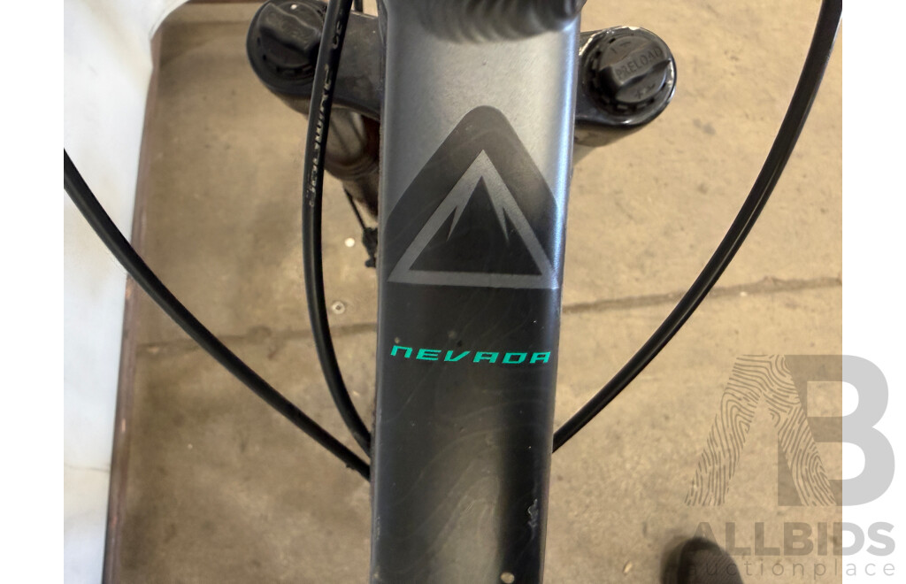 15 Inch Fuji Nevada Front Suspension Mountain Bike