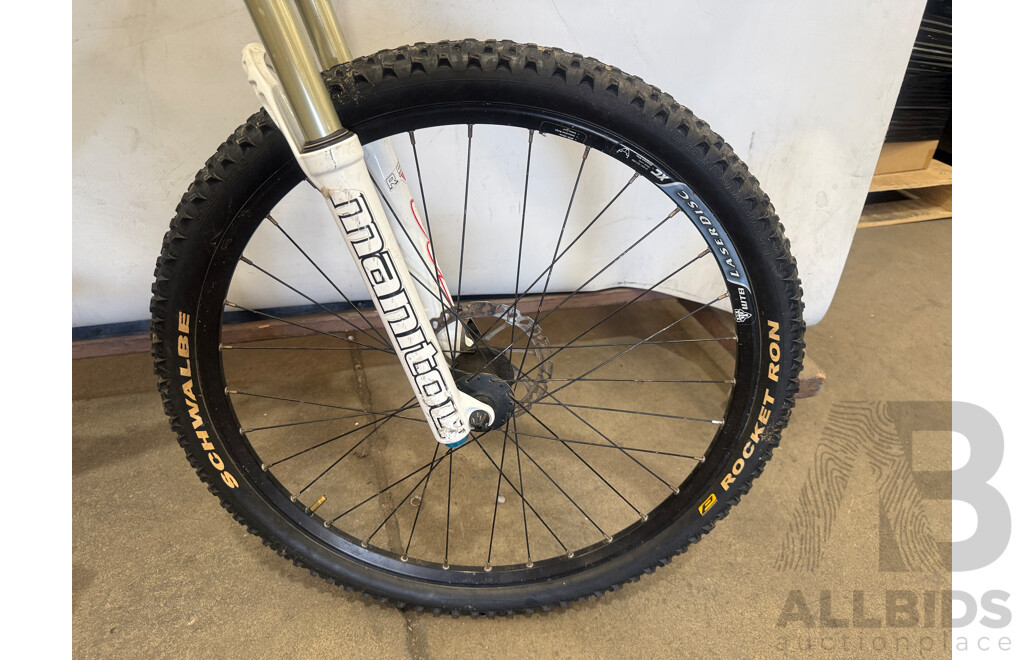 20 Inch Giant Anthem Front & Rear Suspension Mountain Bike