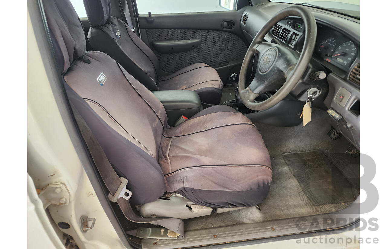 1/2000 Ford Courier XL PE Crew Cab P/Up White 2.6L