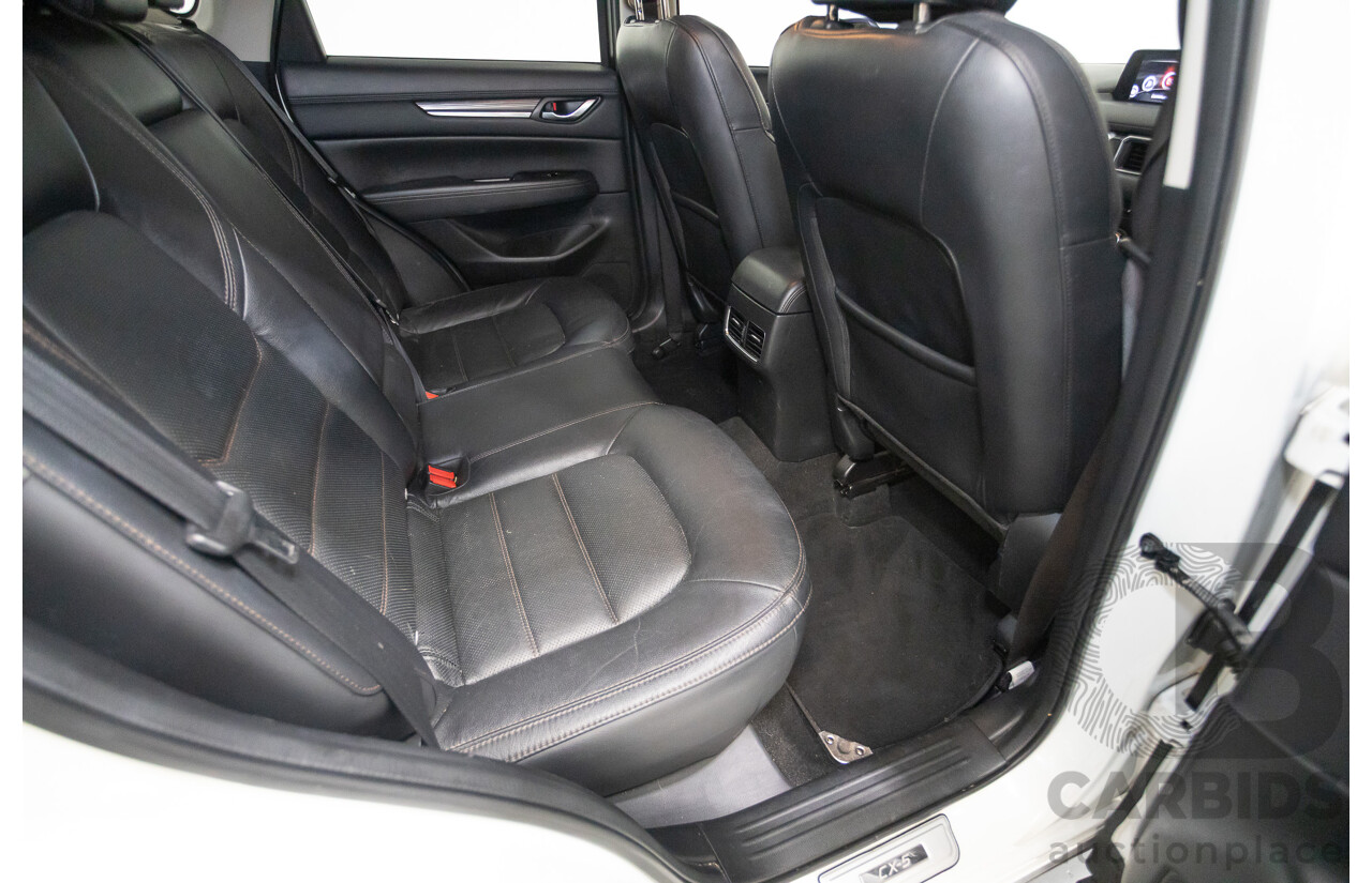 09/2017 Mazda CX-5 Akera (AWD) MY17.5 (KF SERIES 2) 4D Wagon Snowflake White Pearl Turbo Diesel 2.2L