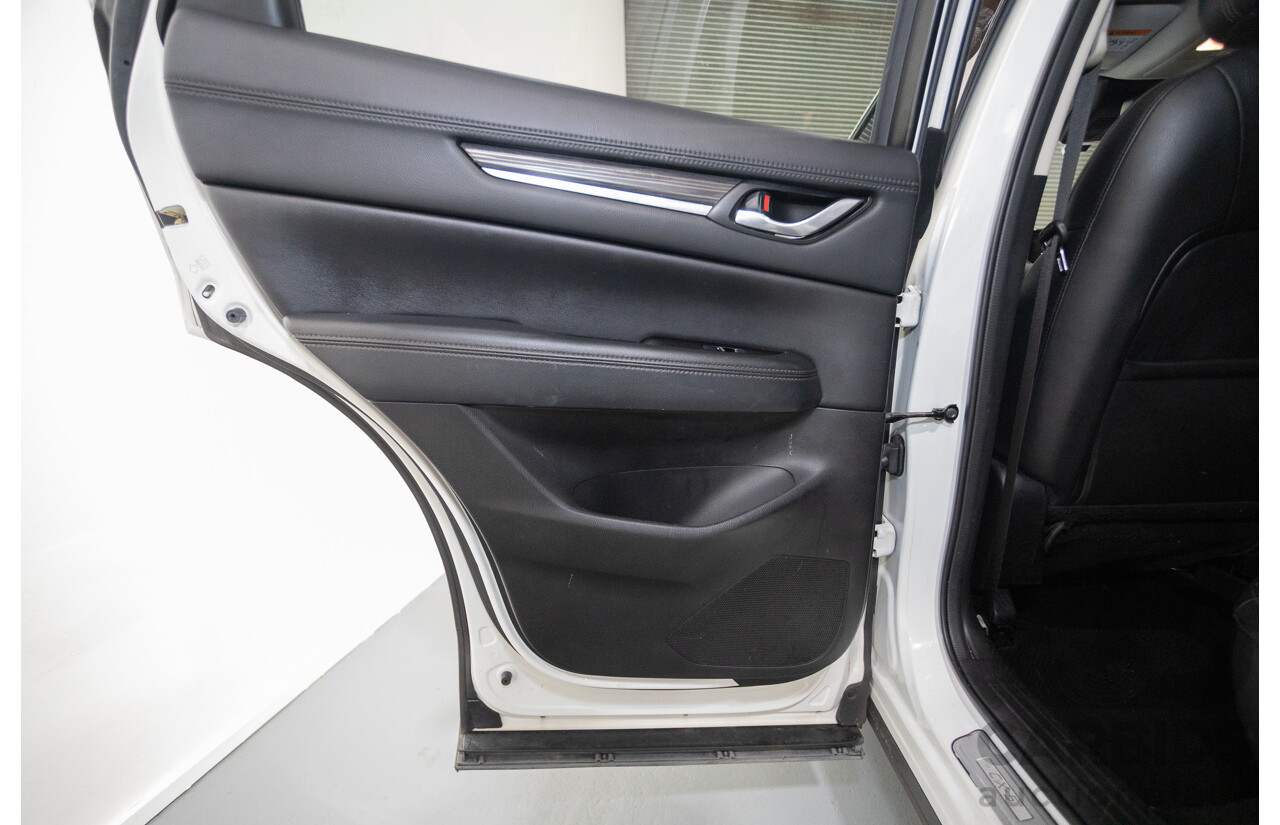 09/2017 Mazda CX-5 Akera (AWD) MY17.5 (KF SERIES 2) 4D Wagon Snowflake White Pearl Turbo Diesel 2.2L