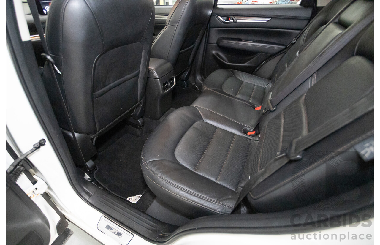 09/2017 Mazda CX-5 Akera (AWD) MY17.5 (KF SERIES 2) 4D Wagon Snowflake White Pearl Turbo Diesel 2.2L