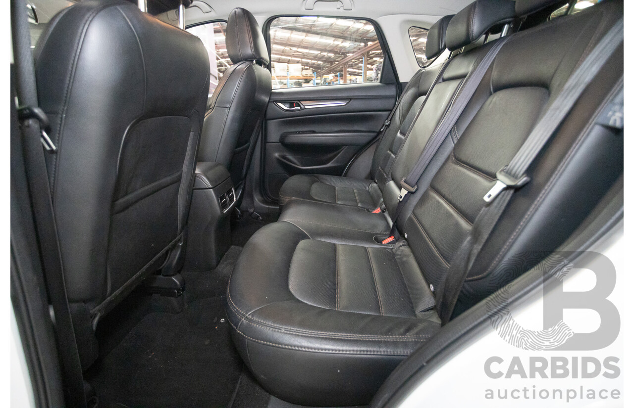 09/2017 Mazda CX-5 Akera (AWD) MY17.5 (KF SERIES 2) 4D Wagon Snowflake White Pearl Turbo Diesel 2.2L