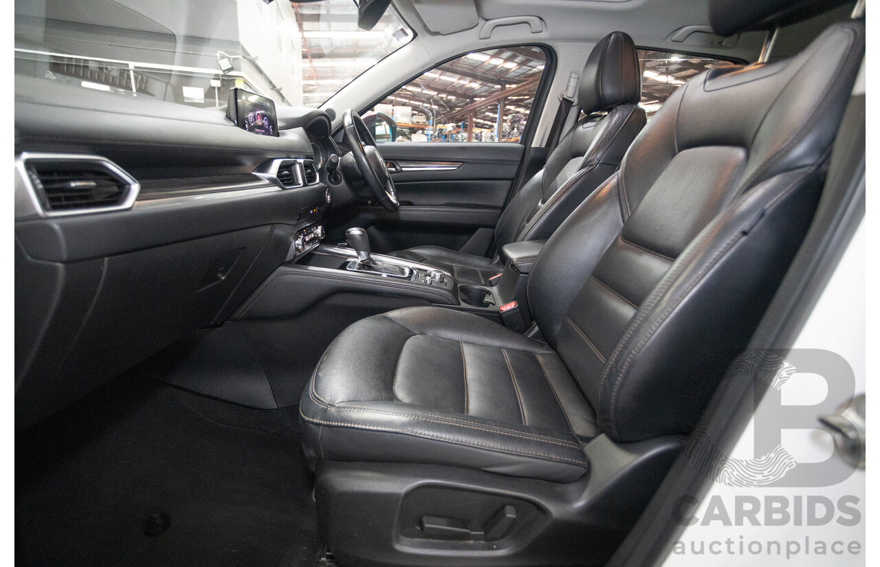 09/2017 Mazda CX-5 Akera (AWD) MY17.5 (KF SERIES 2) 4D Wagon Snowflake White Pearl Turbo Diesel 2.2L