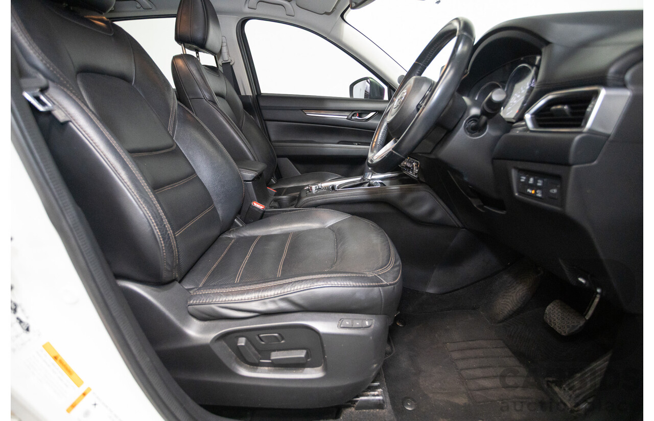 09/2017 Mazda CX-5 Akera (AWD) MY17.5 (KF SERIES 2) 4D Wagon Snowflake White Pearl Turbo Diesel 2.2L