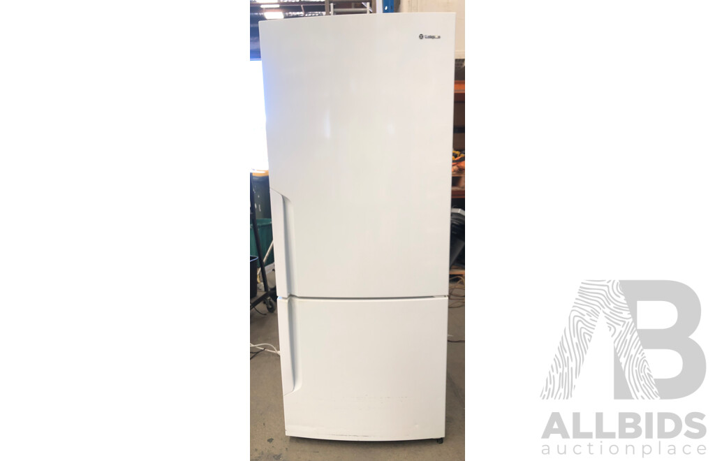 Westinghouse 454 Litre Bottom Mount Fridge/Freezer