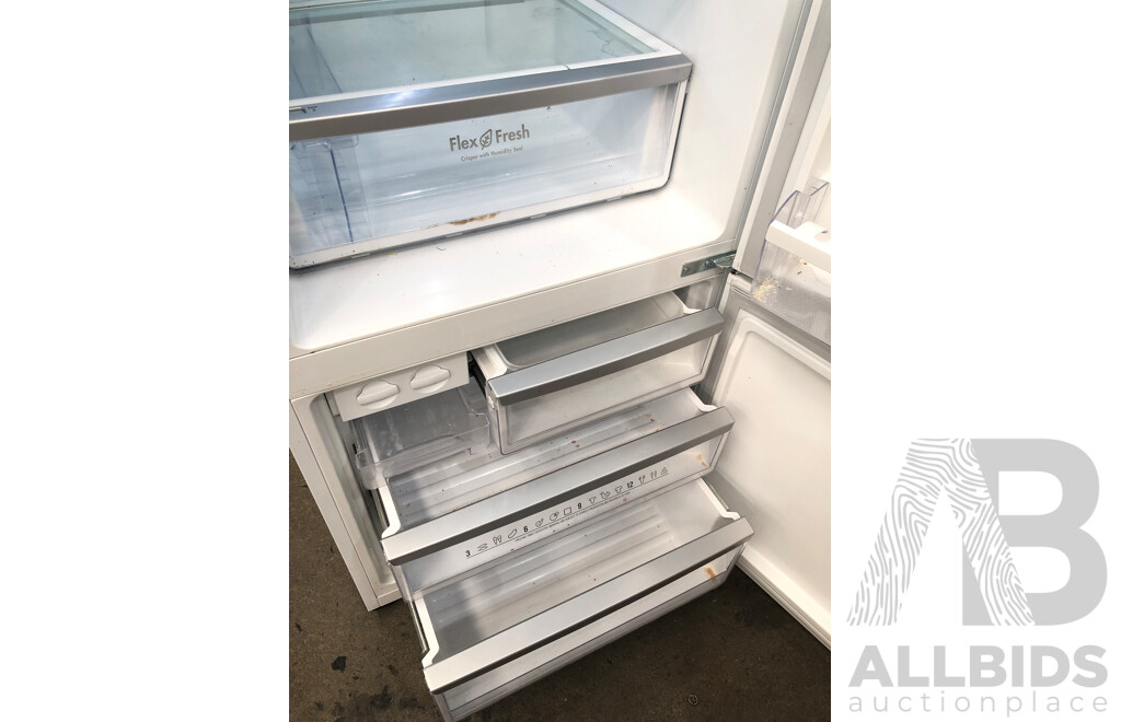 Westinghouse 454 Litre Bottom Mount Fridge/Freezer