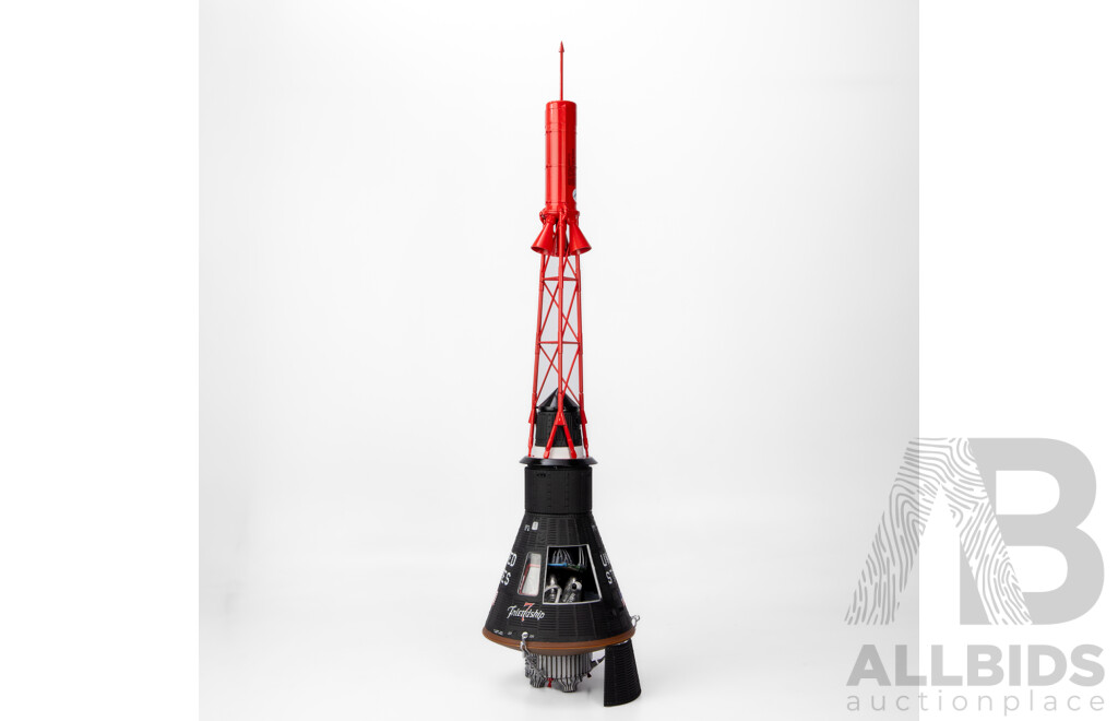 Model Mercury Friendship Seven Spacecraft Capsule with Astronaut John Glenn - 1:12 Scale