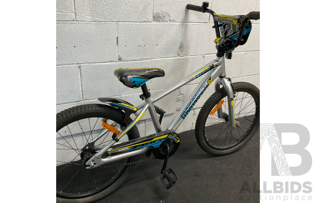 Monogoose Racer X Children's Bike