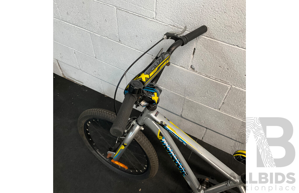 Monogoose Racer X Children's Bike