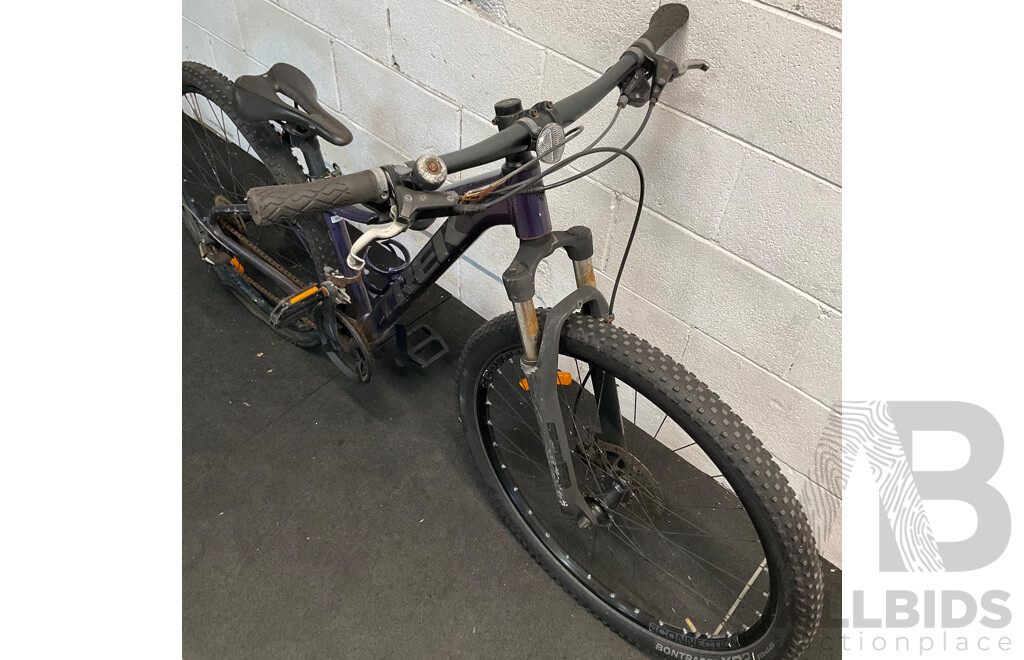 TREK Marlin 5 Mountain Bike