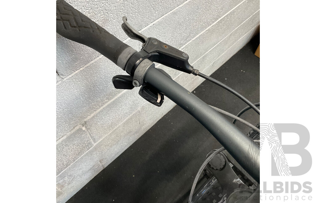 TREK Marlin 5 Mountain Bike