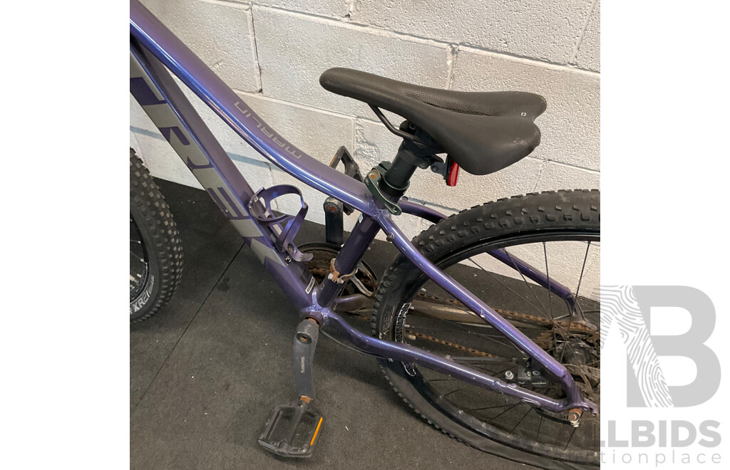 TREK Marlin 5 Mountain Bike