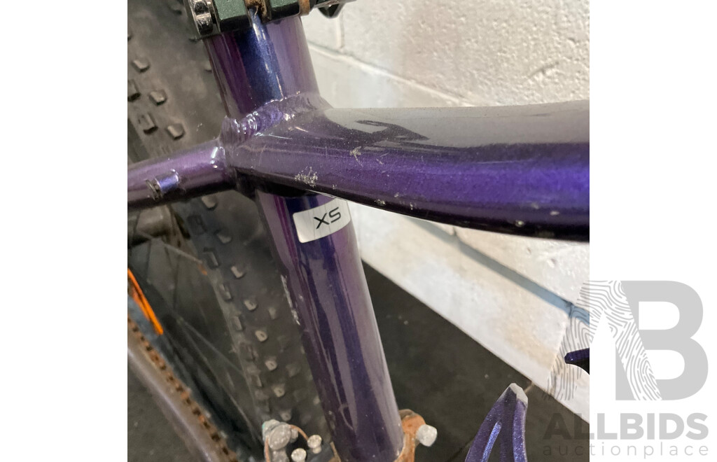 TREK Marlin 5 Mountain Bike