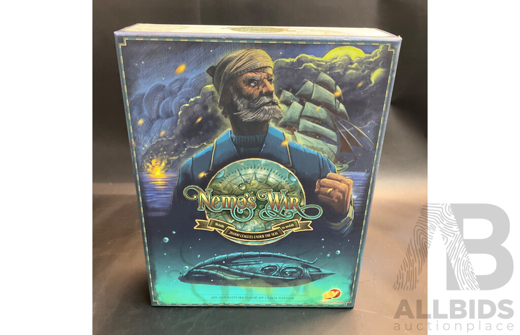 Darkest Night Second Edition & Call of Cthulhu Starter Set & Nemo's War   Borad Game - Lot of 3