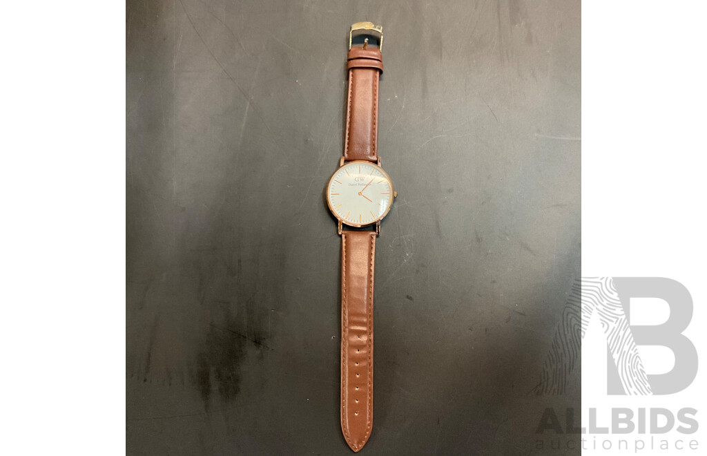 Daniel Wellington Leather Watch 6755